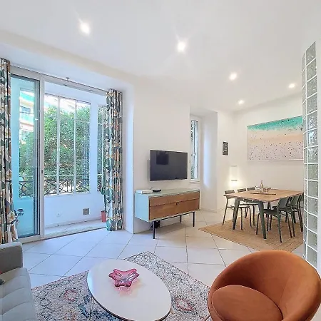 Apartmán Nestor&jeeves - Bel Air - Center - Modern