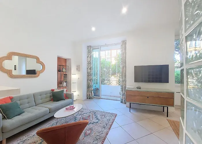 Nestor&jeeves - Bel Air - Center - Modern Lejlighed *