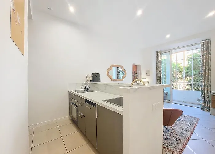 Nestor&jeeves - Bel Air - Center - Modern * Nice